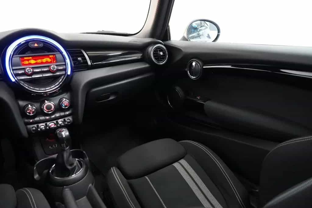 MINI Cooper S Panorama-Schiebedach PDC SHZ 03/2017-photo-40