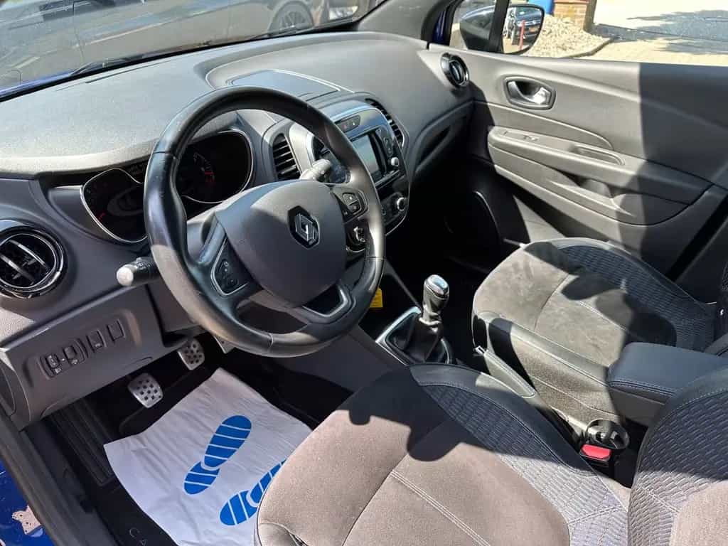 Renault Captur Black S/NAVI/SHZ/ALCANTARA/TEMP/PDC/1HD 05/2018-photo-8