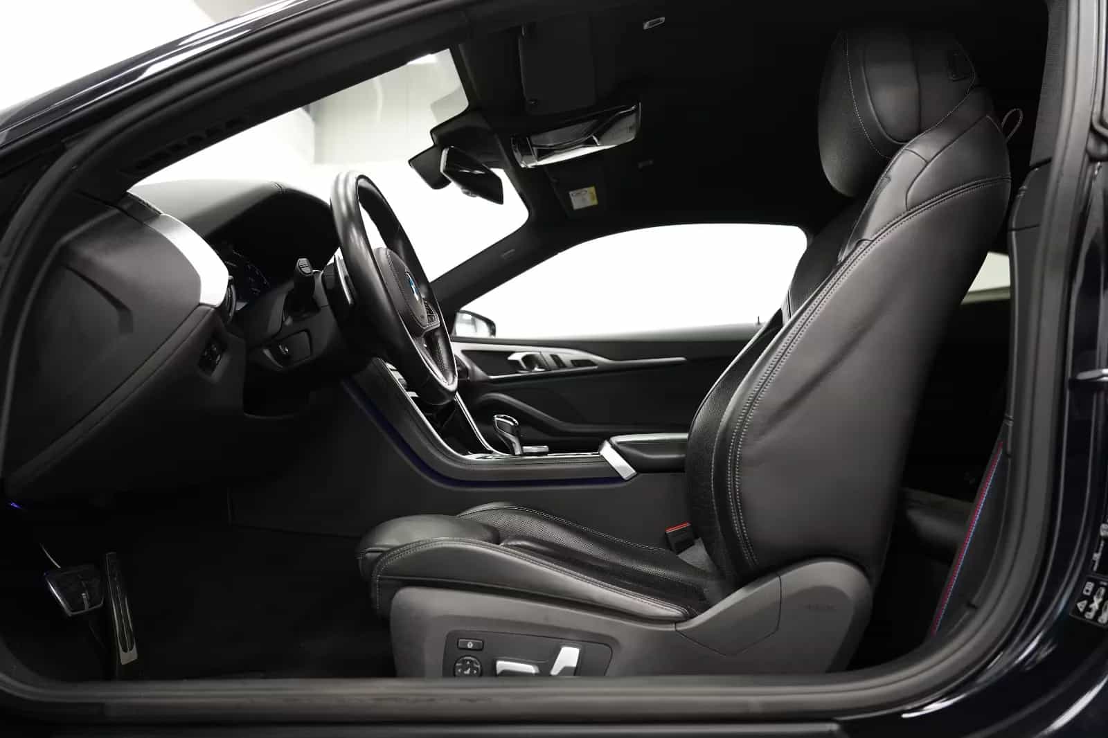 BMW M850 06/2021-photo-13