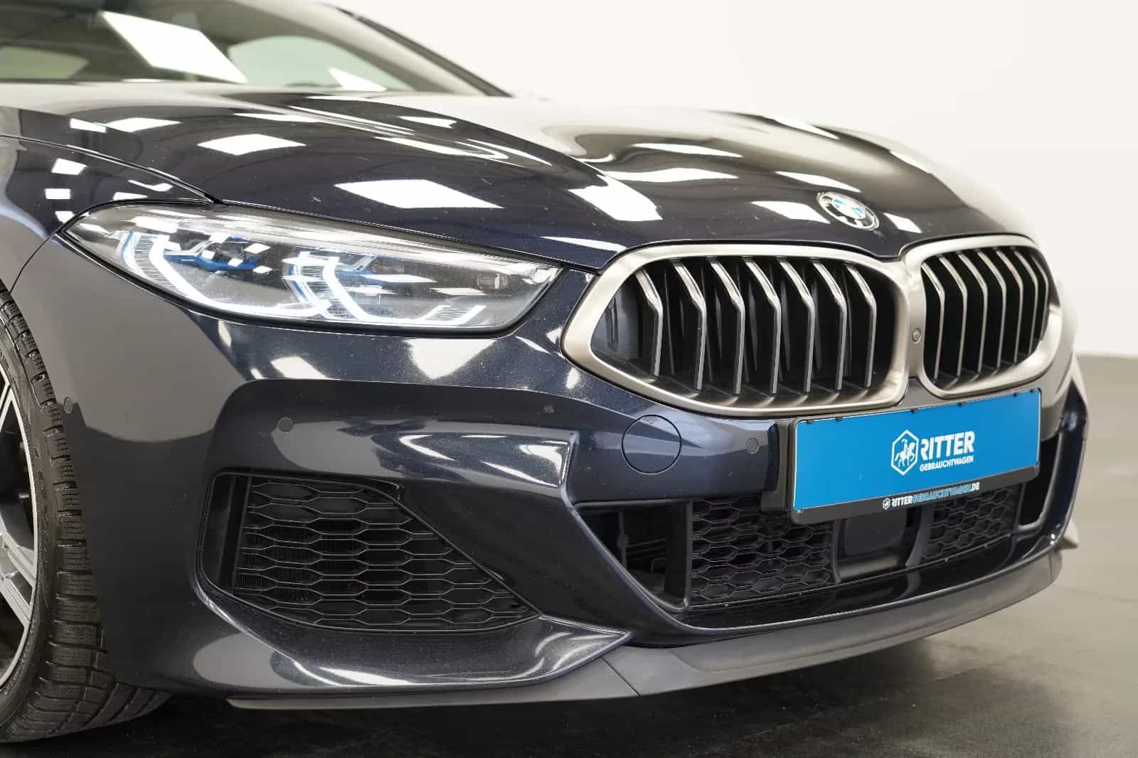 BMW M850 06/2021-photo-32