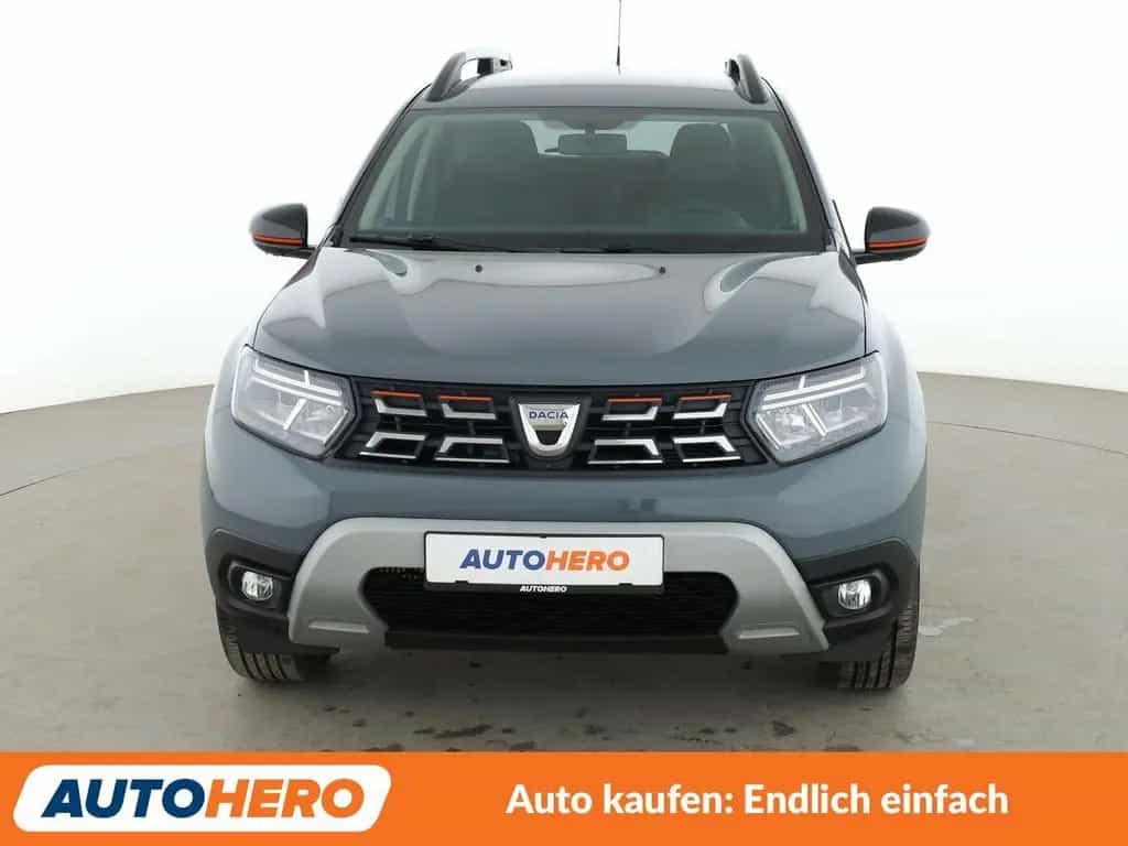 Dacia Duster 1.3 TCe Extreme Aut.*NAVI*TEMPO*PDC*SHZ* 11/2022-photo-8