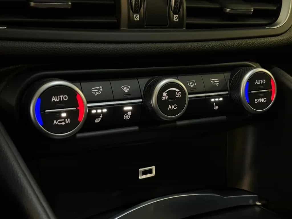 Alfa Romeo Giulia Super BIXEN+PANO+ACC+CARPLAY+MEMORY+SPUR. 10/2019-photo-7