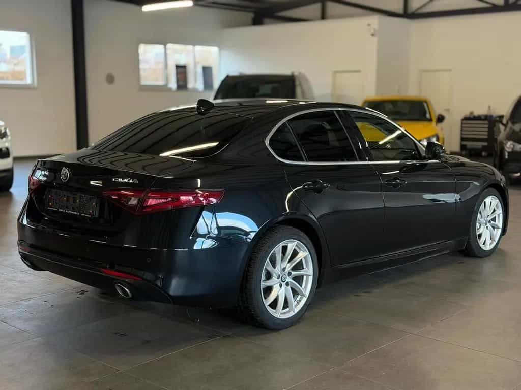 Alfa Romeo Giulia Super BIXEN+PANO+ACC+CARPLAY+MEMORY+SPUR. 10/2019-photo-3