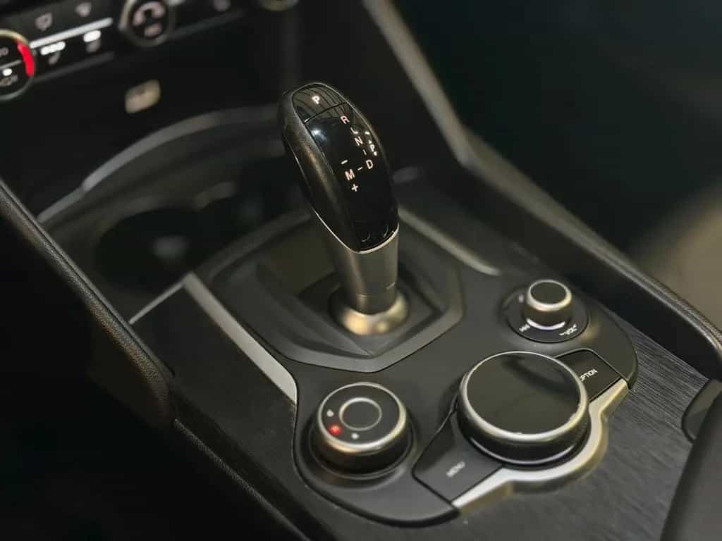 Alfa Romeo Giulia Super BIXEN+PANO+ACC+CARPLAY+MEMORY+SPUR. 10/2019-photo-6