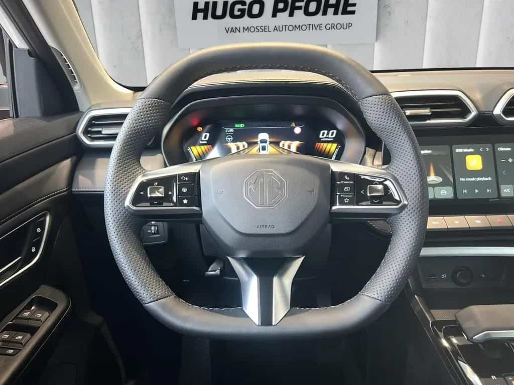 MG ZS Luxury 1.5 Hybrid+ Autom LED ACC GJR RFK SHZ 12/2025-photo-11