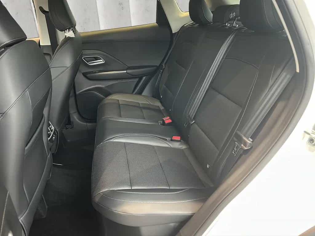 MG ZS Luxury 1.5 Hybrid+ Autom LED ACC GJR RFK SHZ 12/2025-photo-9