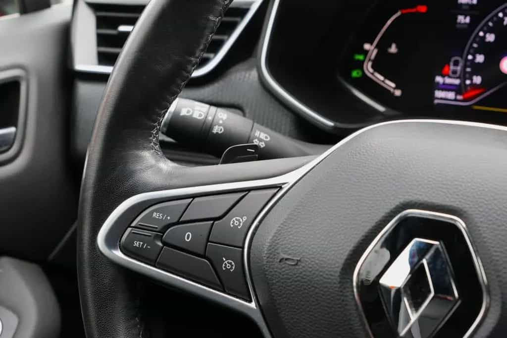 Renault Clio V Edition One Autom. Kam Navi Lenkhzg. Spur 12/2019-photo-23