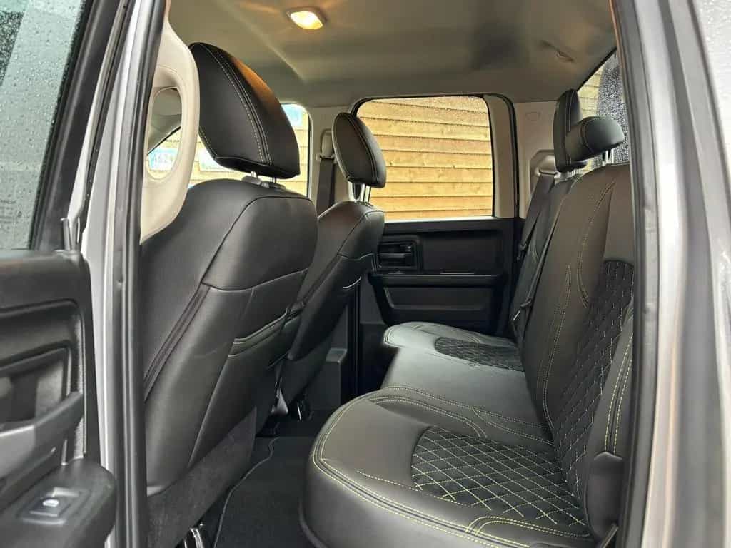 Dodge RAM 1500 5,7L MONSTER 4x4 LEDER AHK LED 02/2020-photo-26