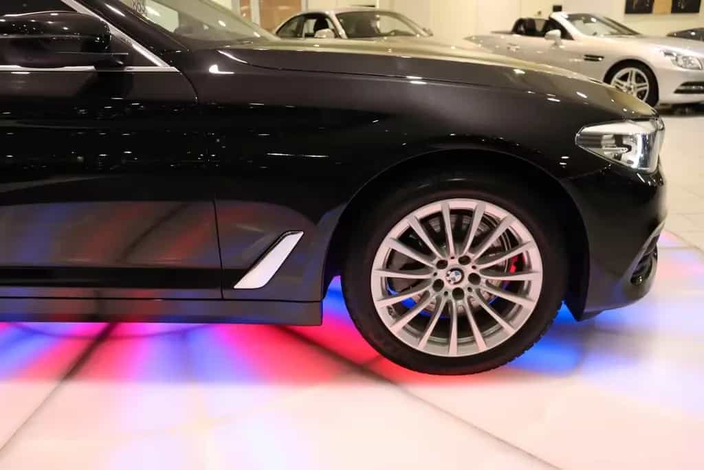 BMW 5 Series 520d Limousine*1HD*ALU*NAVI*PDC*SHZ*LED*TEMPOMAT 09/2019-photo-12