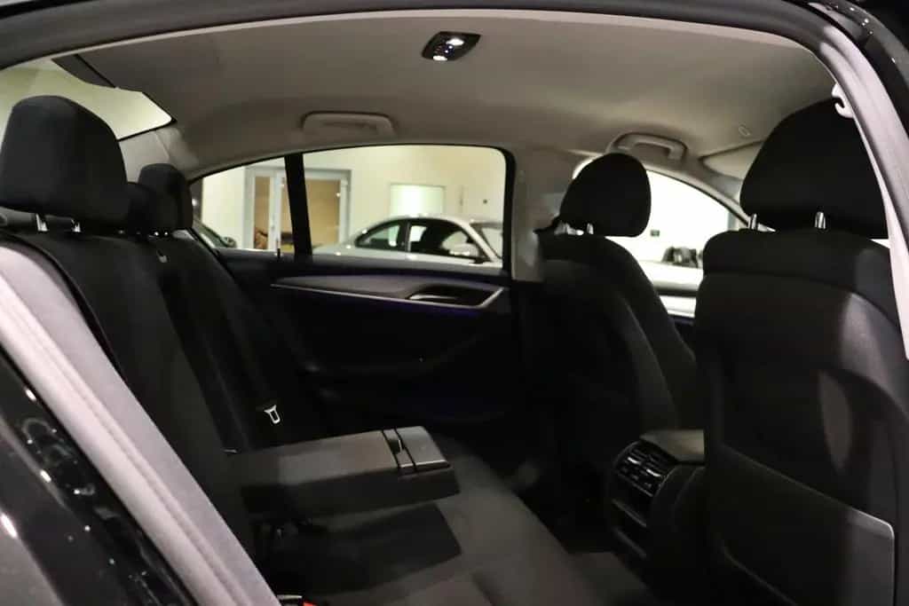 BMW 5 Series 520d Limousine*1HD*ALU*NAVI*PDC*SHZ*LED*TEMPOMAT 09/2019-photo-22