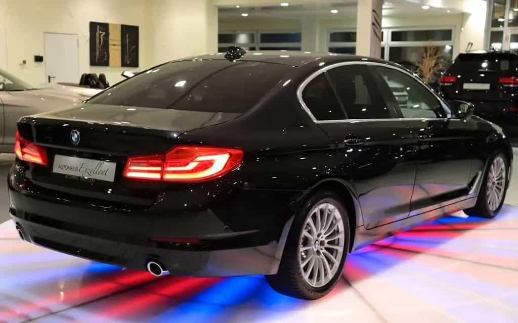 BMW 5 Series 520d Limousine*1HD*ALU*NAVI*PDC*SHZ*LED*TEMPOMAT 09/2019-photo-7
