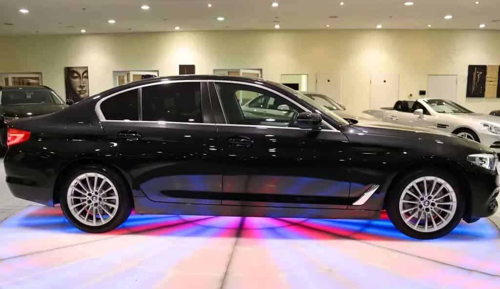 BMW 5 Series 520d Limousine*1HD*ALU*NAVI*PDC*SHZ*LED*TEMPOMAT 09/2019-photo-9