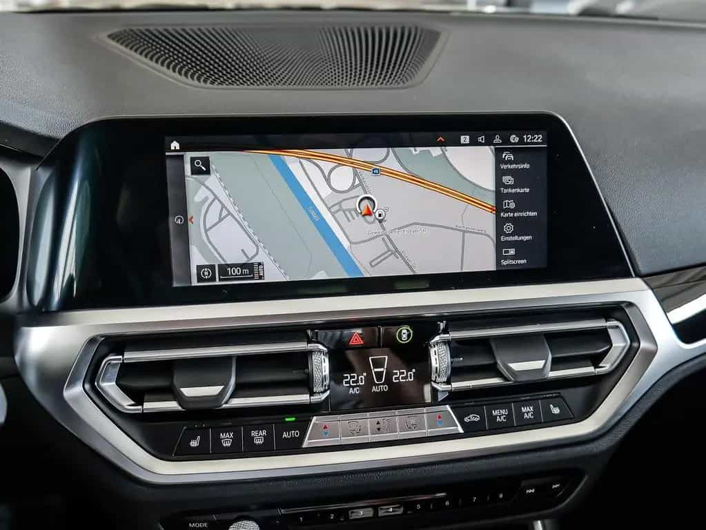 BMW 3 Series 320d Sport Line AHK LED Navi Hifi Kamera 02/2022-photo-11