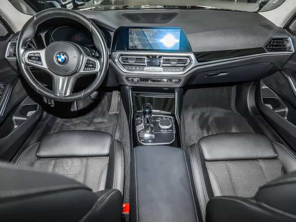 BMW 3 Series 320d Sport Line AHK LED Navi Hifi Kamera 02/2022-photo-2