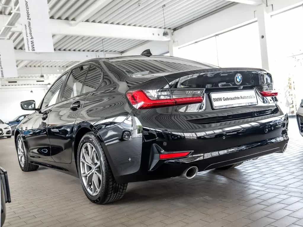 BMW 3 Series 320d Sport Line AHK LED Navi Hifi Kamera 02/2022-photo-6