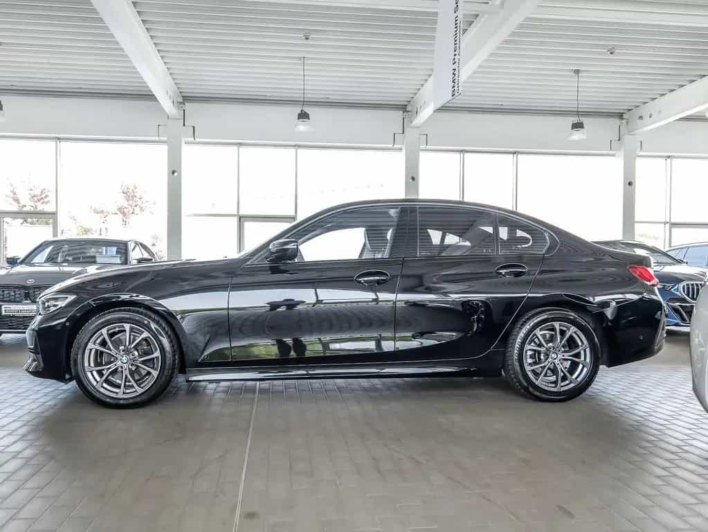 BMW 3 Series 320d Sport Line AHK LED Navi Hifi Kamera 02/2022-photo-8