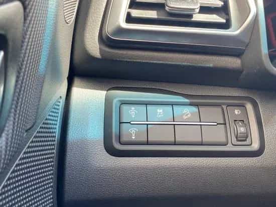 KGM Tivoli 1.5 T-GDI 2WD AT Essential DigiCockpit R 10/2025-photo-18