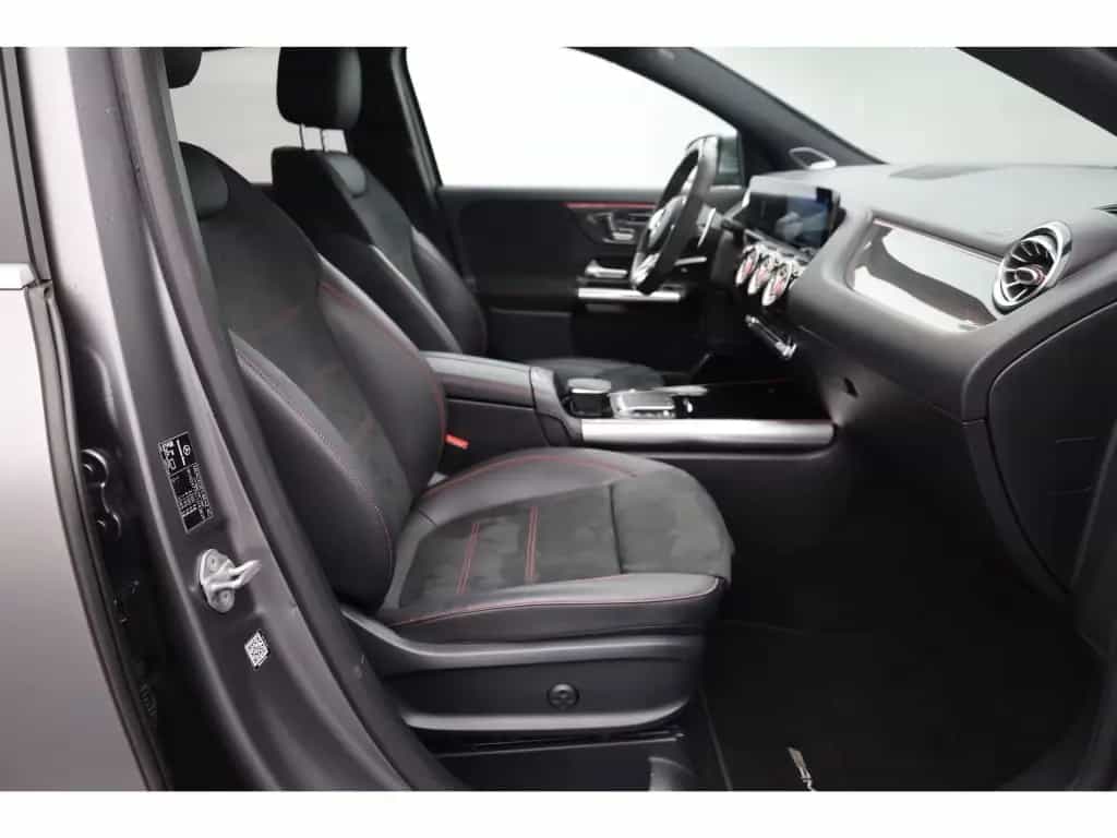 Mercedes-Benz GLA-Class 35 4M AMG magno RIDE Burm Distronic Panorama 12/2020-photo-14