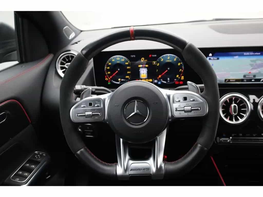 Mercedes-Benz GLA-Class 35 4M AMG magno RIDE Burm Distronic Panorama 12/2020-photo-19