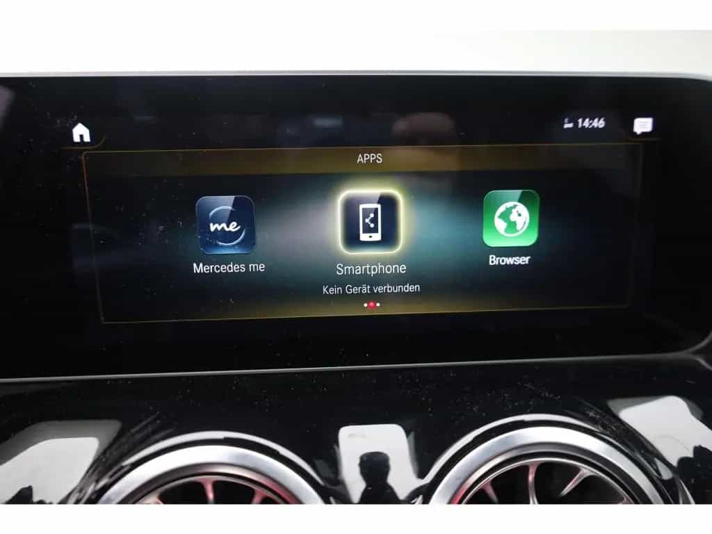 Mercedes-Benz GLA-Class 35 4M AMG magno RIDE Burm Distronic Panorama 12/2020-photo-26