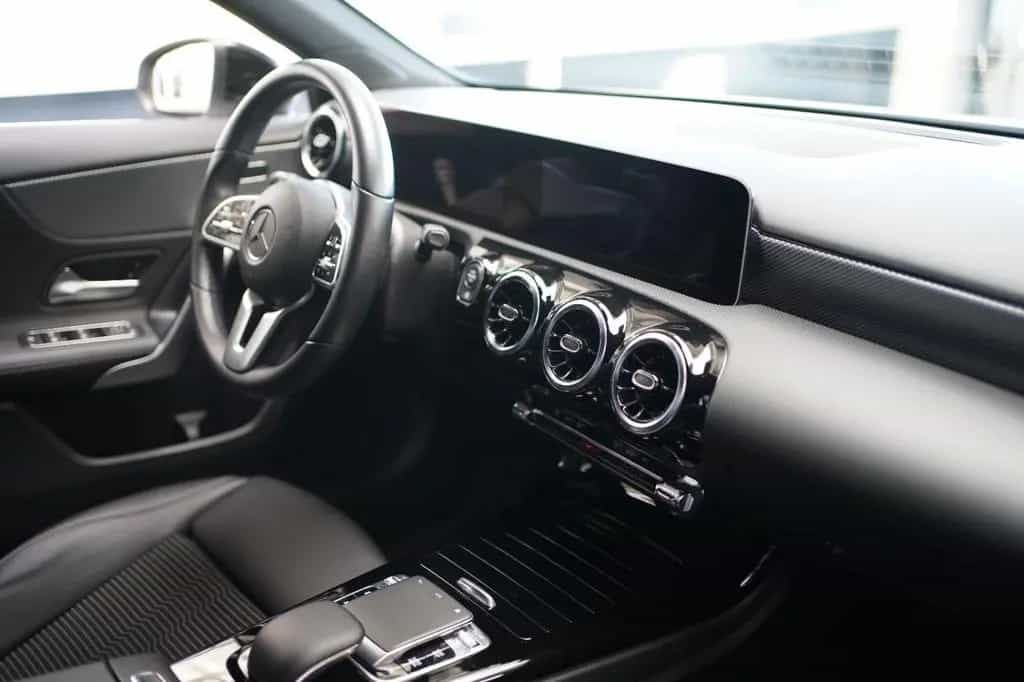 Mercedes-Benz A 180 Automat Spurhalte-&Parkassist+Navi+AHK+LED 10/2018-photo-18