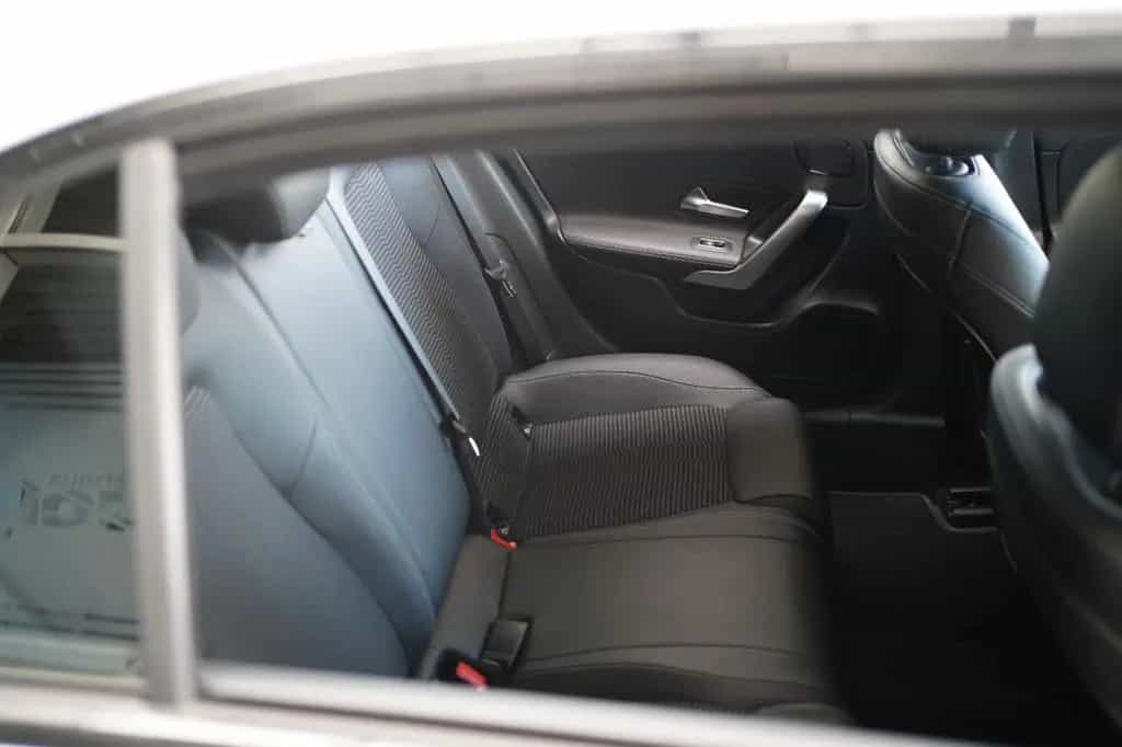 Mercedes-Benz A 180 Automat Spurhalte-&Parkassist+Navi+AHK+LED 10/2018-photo-7