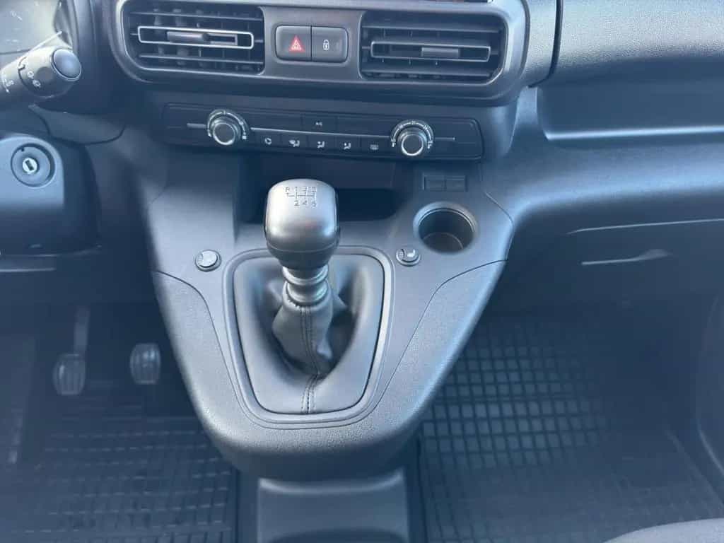 Citroën Berlingo 1.2 PureTech 110 Stop & Start Feel 8 B 02/2024-photo-11