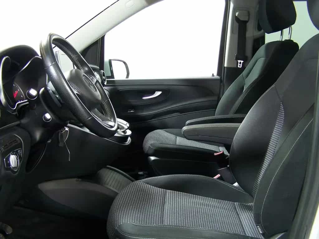 Mercedes-Benz V 220 d RISE kompakt 1.HAND+NAVI+BETT+PDC+KAM 07/2019-photo-4