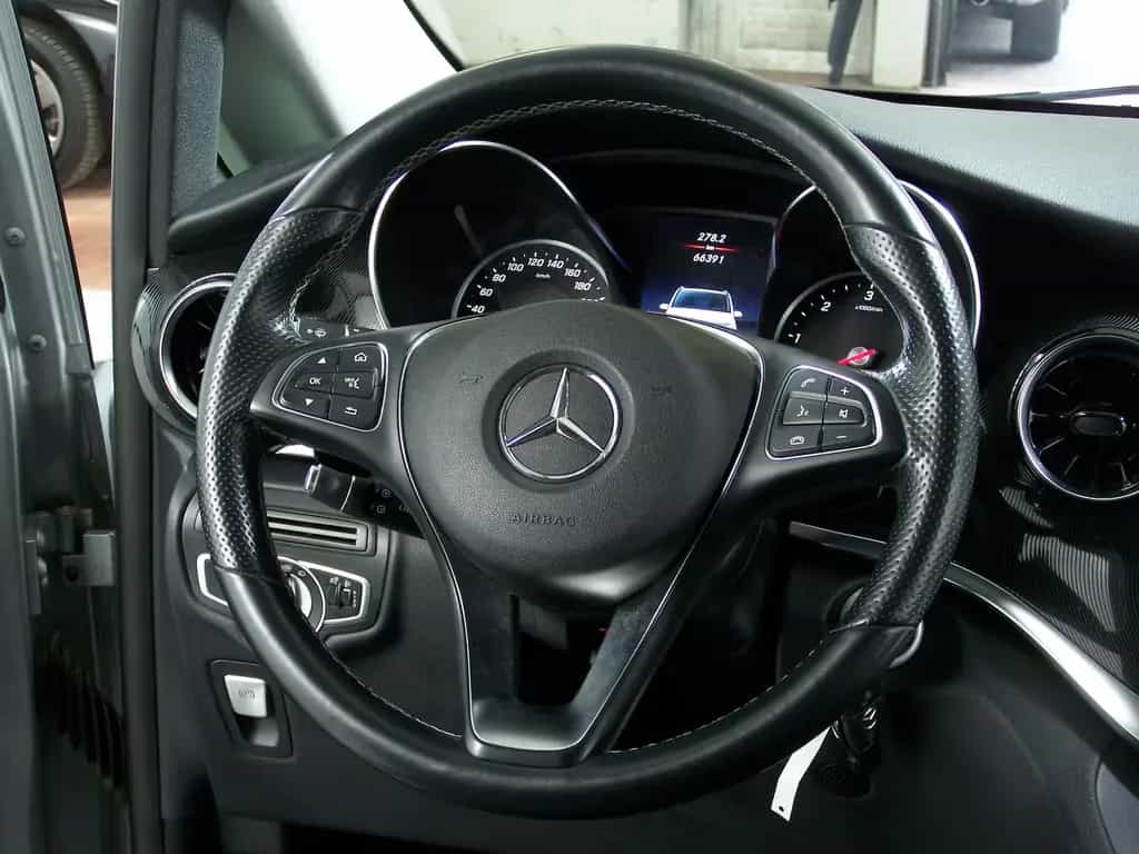 Mercedes-Benz V 220 d RISE kompakt 1.HAND+NAVI+BETT+PDC+KAM 07/2019-photo-6