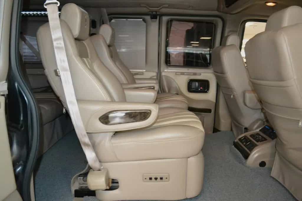 GMC Savana Express 5,3l V8 Explorer Limited SE 10/2014-photo-9