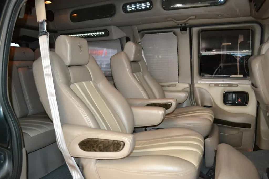 GMC Savana Express 5,3l V8 Explorer Limited SE 10/2014-photo-4