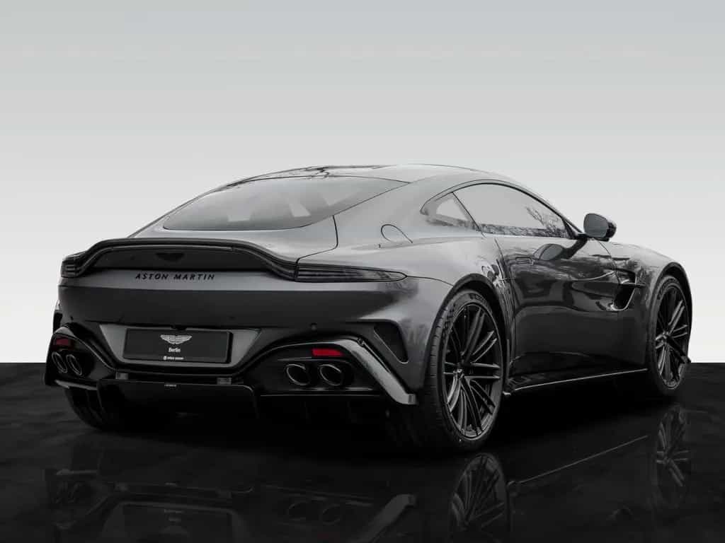 Aston Martin V8 Vantage | B&W Audio | Carbon Interior 02/2025-photo-1