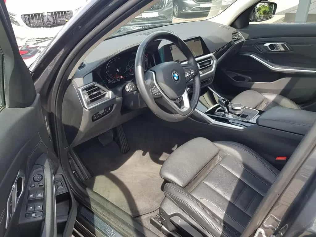 BMW 320 d xDrive TOURING LUXURY LINE LIVE PROF FREUDE 10/2021-photo-10