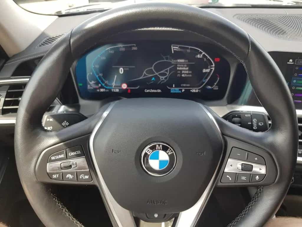 BMW 320 d xDrive TOURING LUXURY LINE LIVE PROF FREUDE 10/2021-photo-18