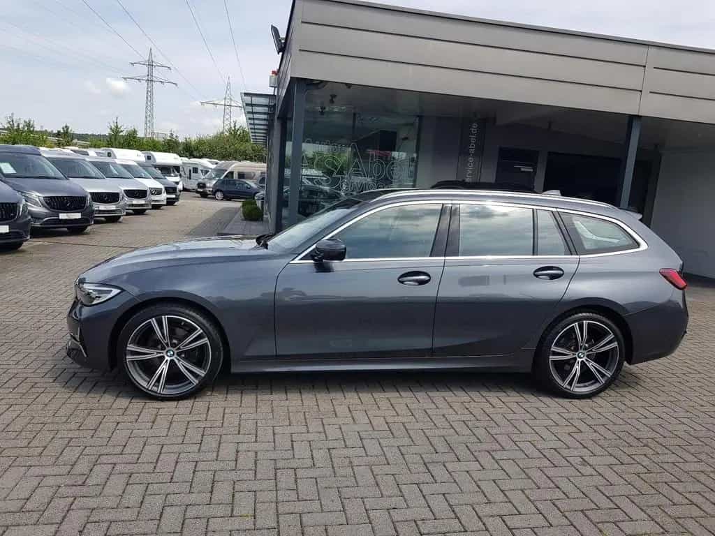BMW 320 d xDrive TOURING LUXURY LINE LIVE PROF FREUDE 10/2021-photo-2