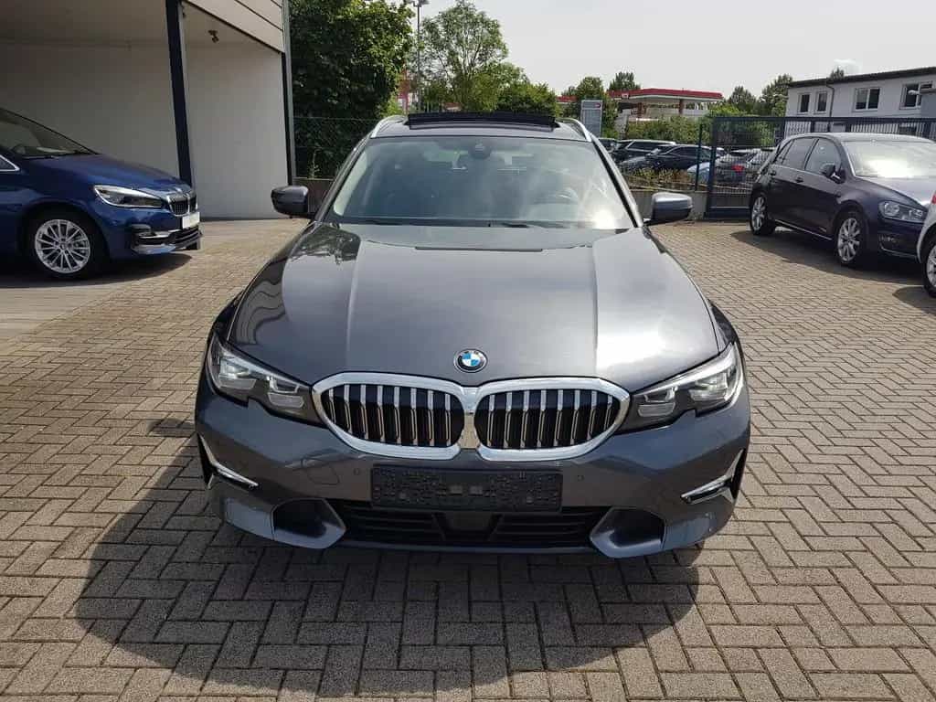 BMW 320 d xDrive TOURING LUXURY LINE LIVE PROF FREUDE 10/2021-photo-8