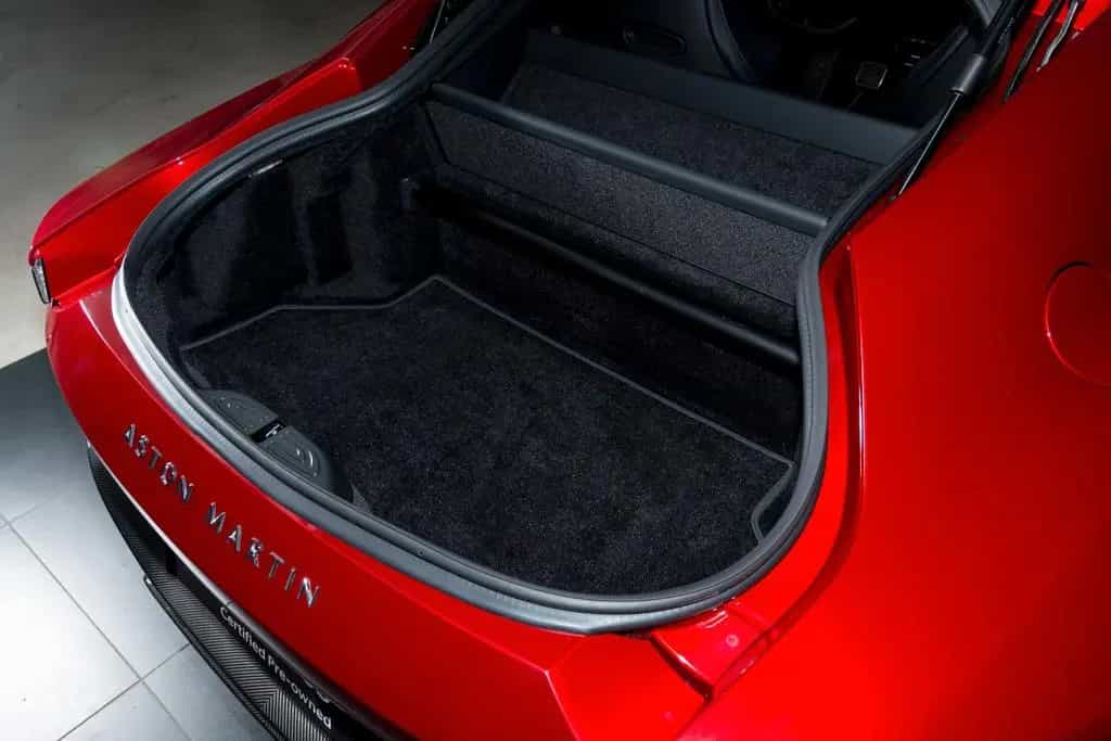 Aston Martin V8 Vantage 4.0 V8 10/2025-photo-46