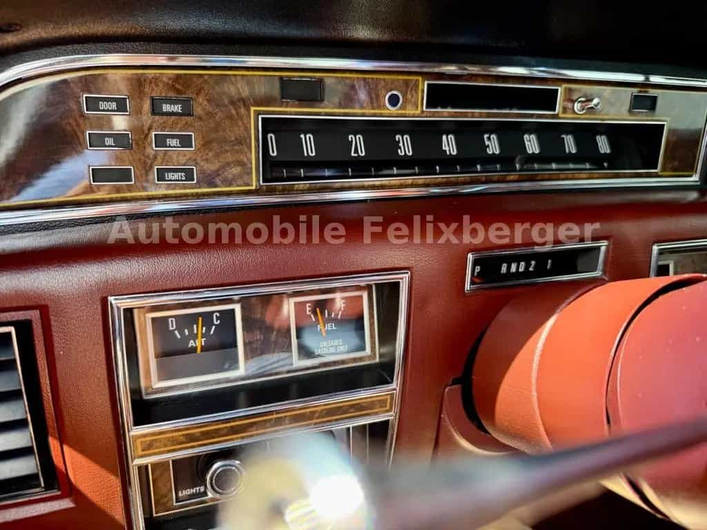 Lincoln Town Car Coupe 1 of 144 with only 35´000miles 07/1977-photo-14