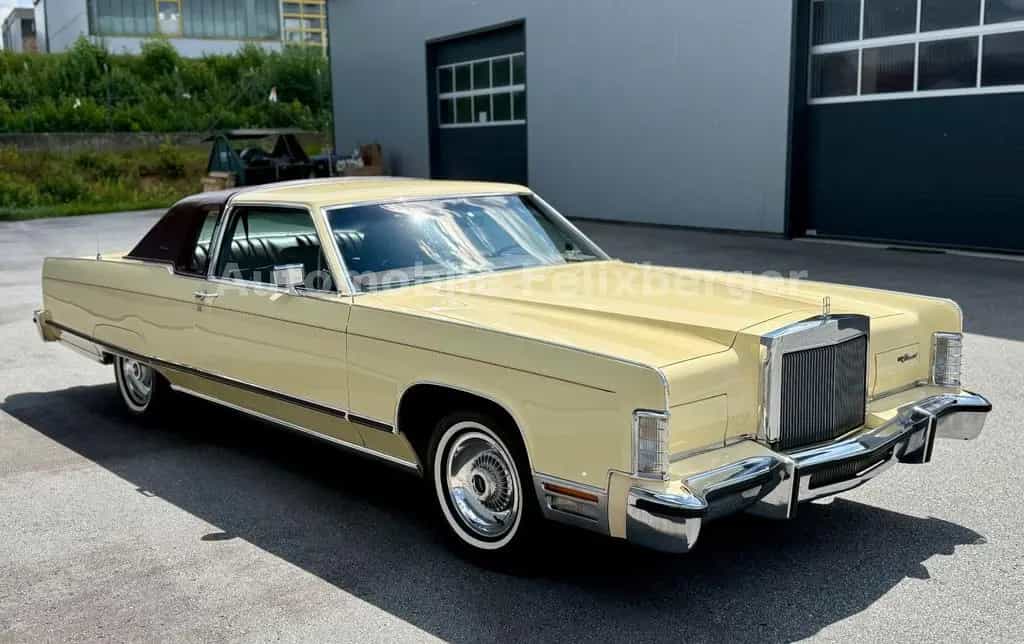 Lincoln Town Car Coupe 1 of 144 with only 35´000miles 07/1977-photo-6