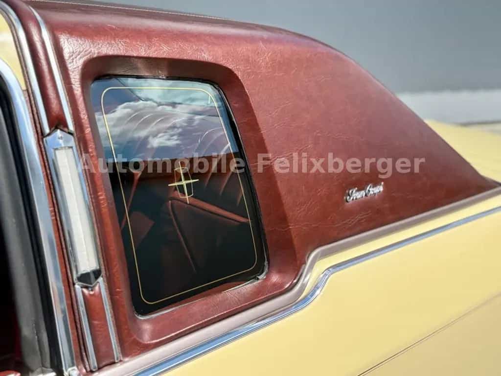 Lincoln Town Car Coupe 1 of 144 with only 35´000miles 07/1977-photo-9