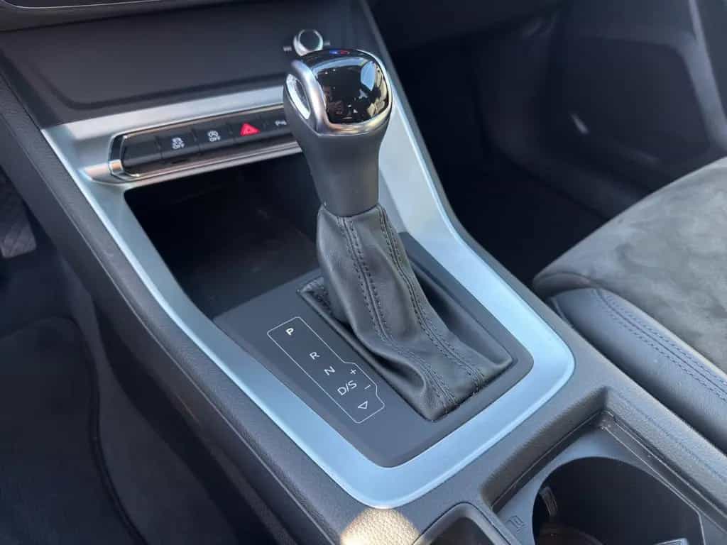 Audi Q3 40 TFSI quattro LEDER LED NAV PDC SERVICE NEU 02/2020-photo-15