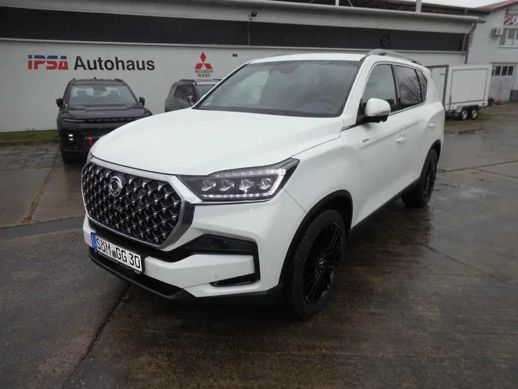 KGM Rexton 2.2D Lux 8AT 4WD Leder, Navi, Sitzh, AHK 12/2025-photo-0