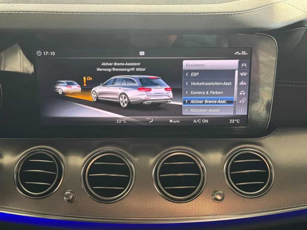 Mercedes-Benz E 250 T 9GT 2X AMG LINE DISTRONIC MEMORY 20 ZOLL 03/2018-photo-32
