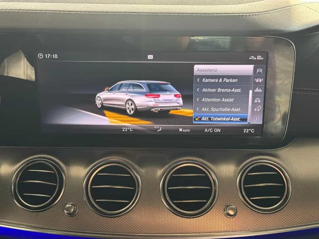 Mercedes-Benz E 250 T 9GT 2X AMG LINE DISTRONIC MEMORY 20 ZOLL 03/2018-photo-33