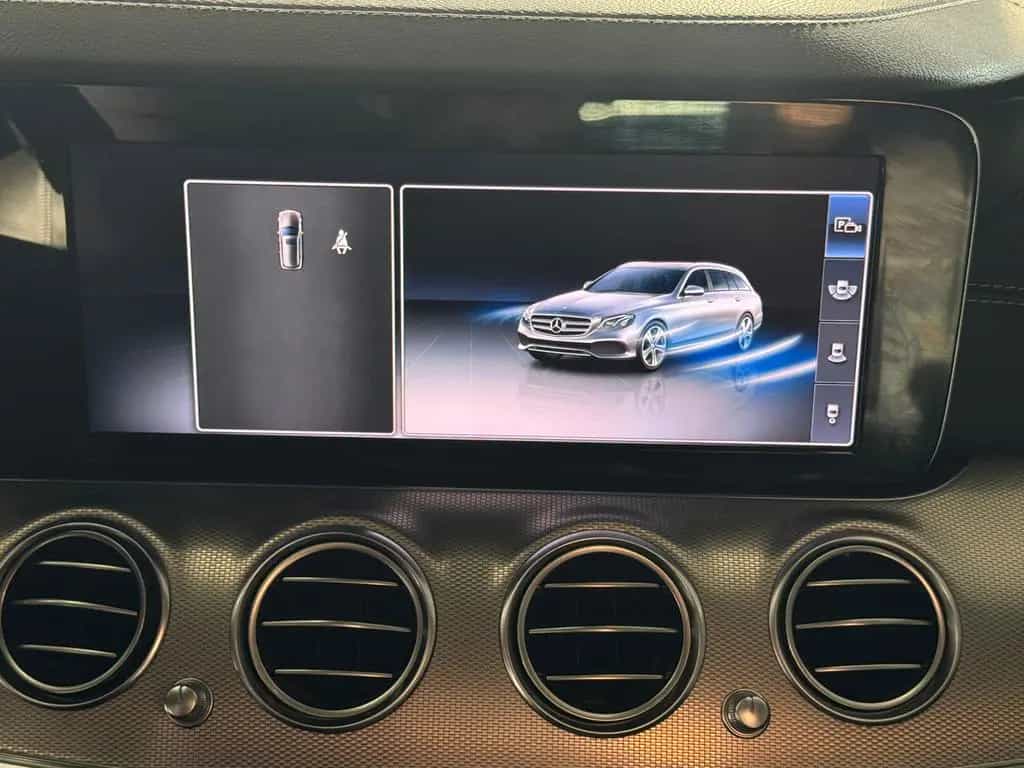 Mercedes-Benz E 250 T 9GT 2X AMG LINE DISTRONIC MEMORY 20 ZOLL 03/2018-photo-36