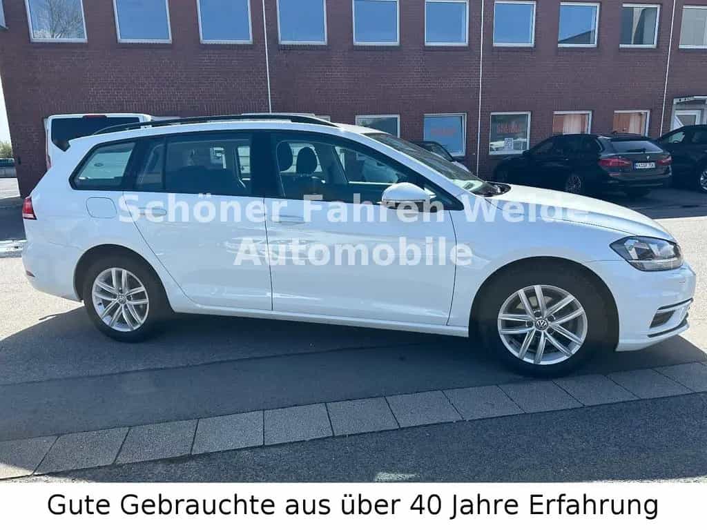 Volkswagen Golf VII Variant Comfortline-Klima-PDC-AHK-SHZ 03/2018-photo-1