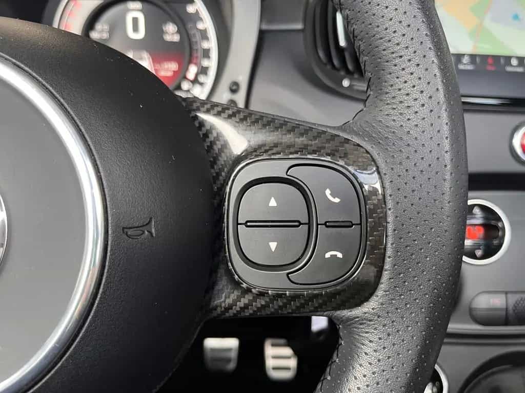 Abarth 695C Cabrio KLIMA NAV BEATS LEDER 03/2024-photo-11