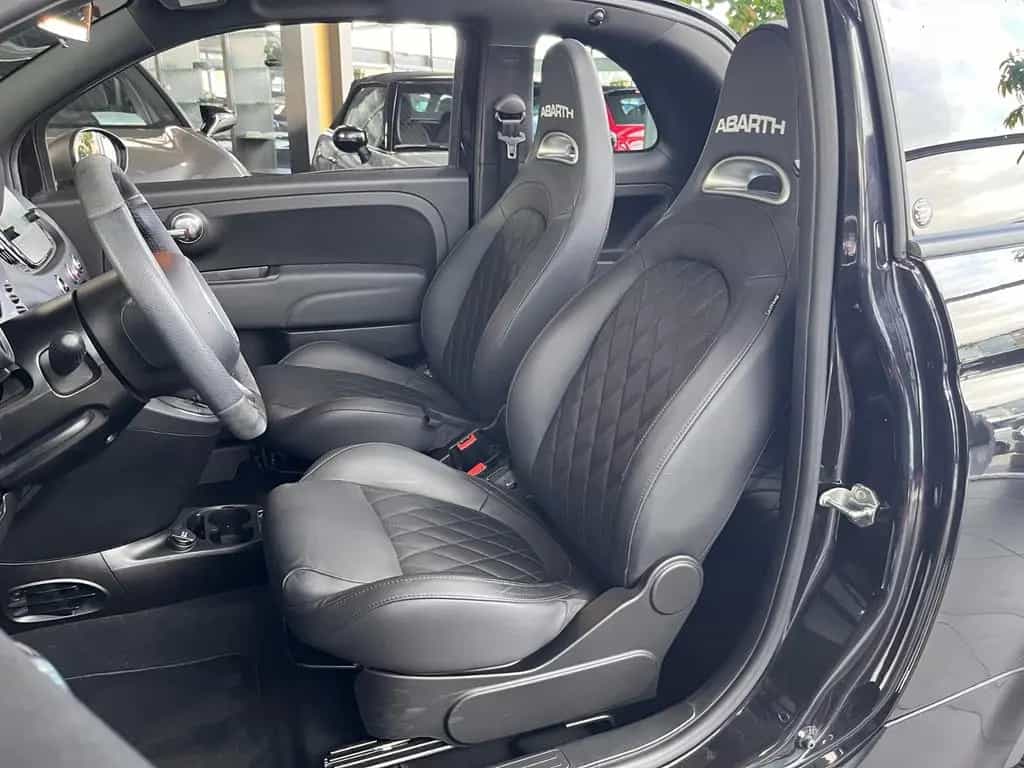 Abarth 695C Cabrio KLIMA NAV BEATS LEDER 03/2024-photo-8