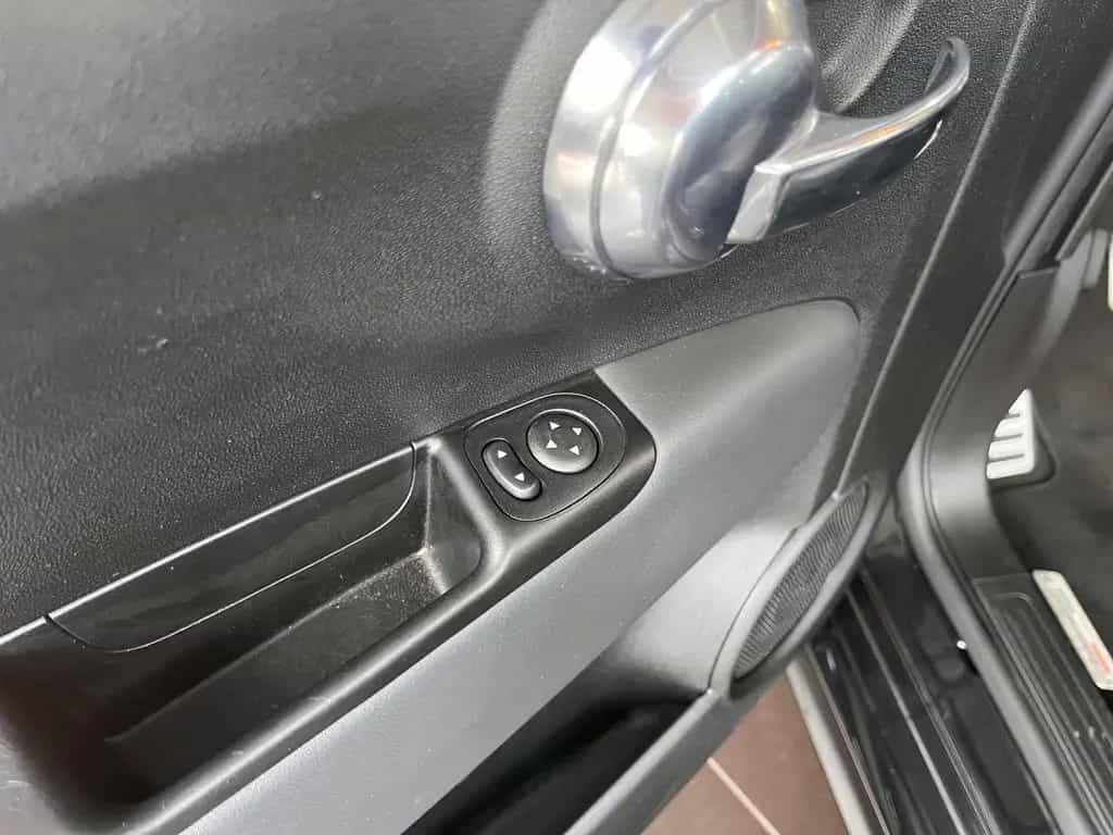 Abarth 695C Cabrio KLIMA NAV BEATS LEDER 03/2024-photo-9