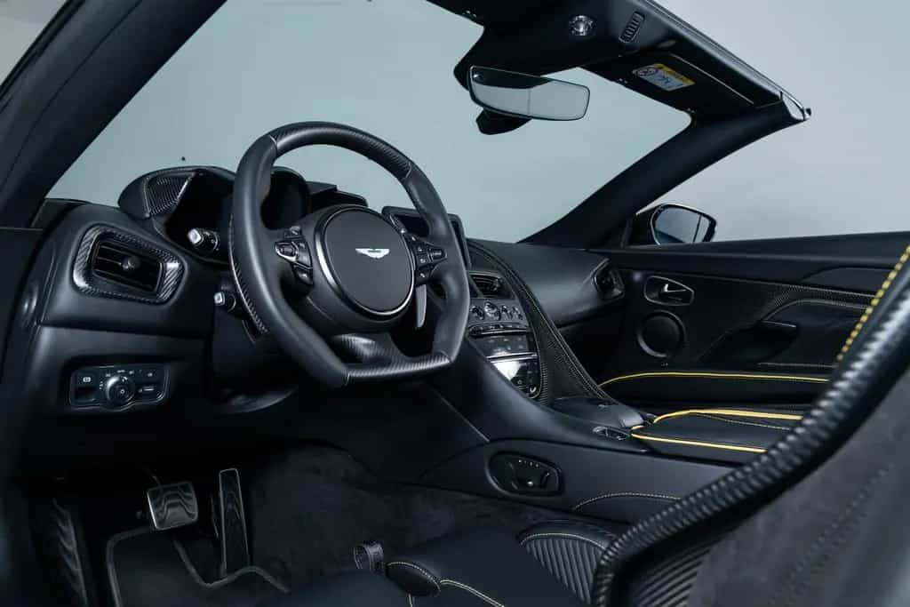 Aston Martin DBS 5.2 V12 Volante 770 Ultimate 08/2023-photo-19